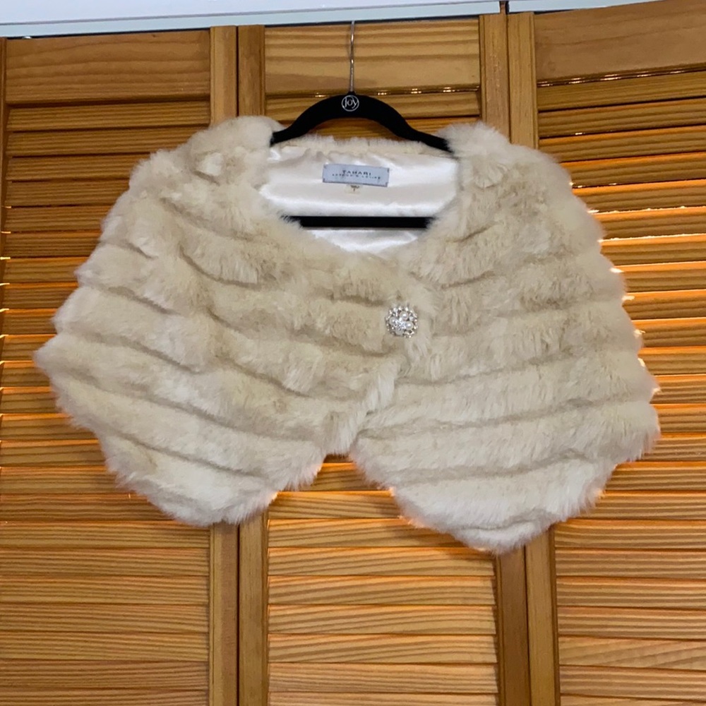 Faux fur shawl
